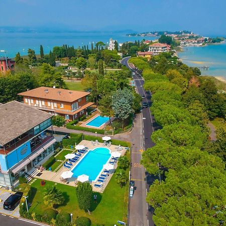 Hotel Suisse Sirmione Exterior photo